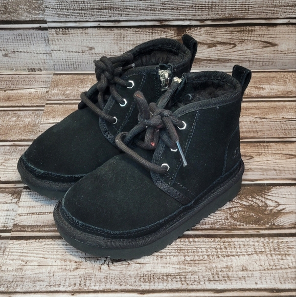 Neumel ll UGG Boot